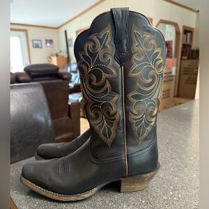 Ariat Roundup Square toe Black Leather Western Cowboy Boots size 7.5B Women's.